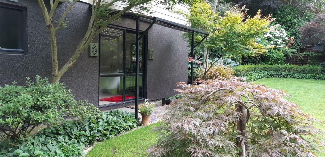 Sequoia Steps Bed and Breakfast New Plymouth Eksteriør billede